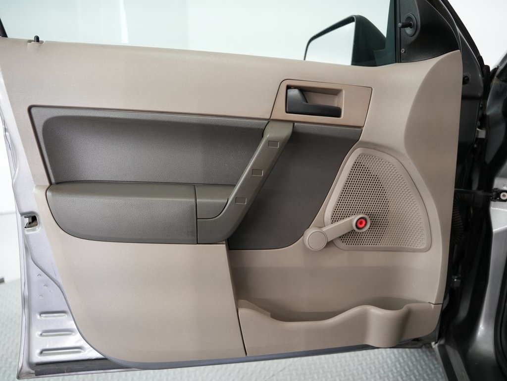 used 2009 Ford Focus car, priced at $4,500