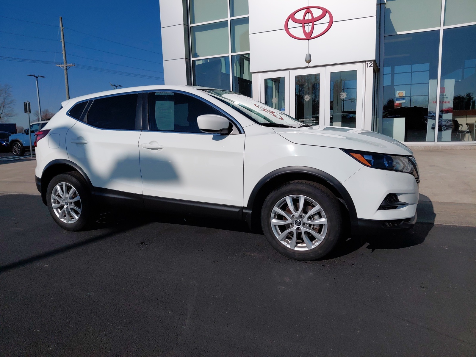 used 2021 Nissan Rogue Sport car, priced at $16,364