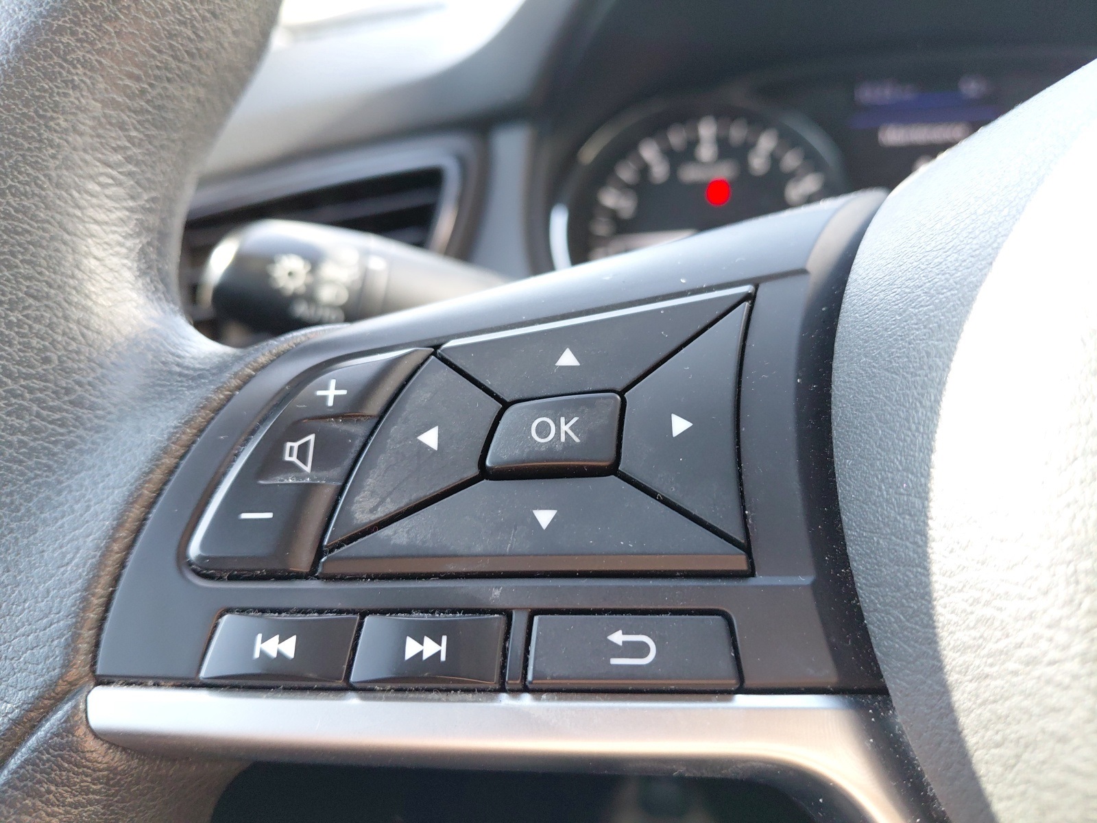 used 2021 Nissan Rogue Sport car, priced at $16,364