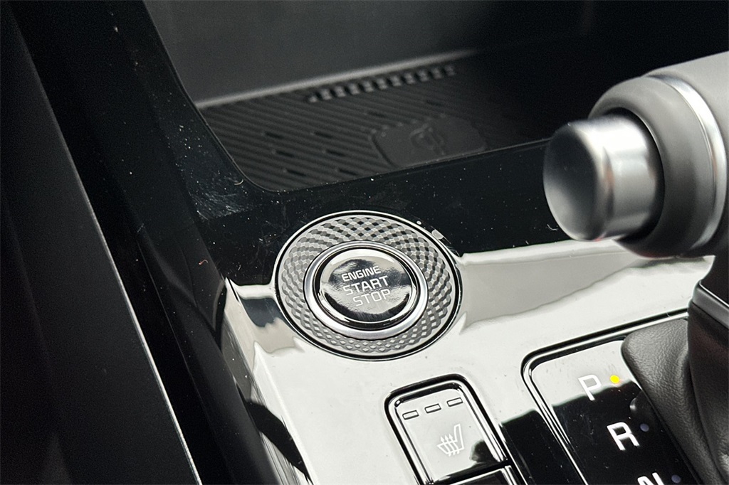 new 2025 Kia Niro car, priced at $28,755