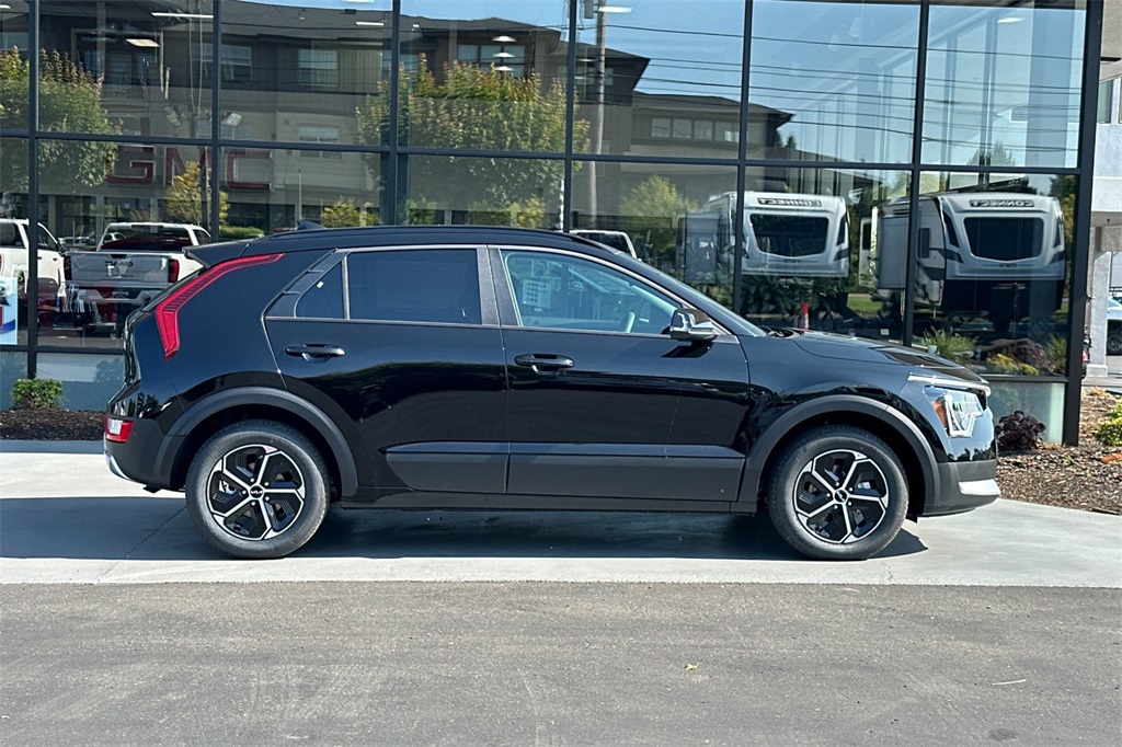 new 2025 Kia Niro car, priced at $28,755