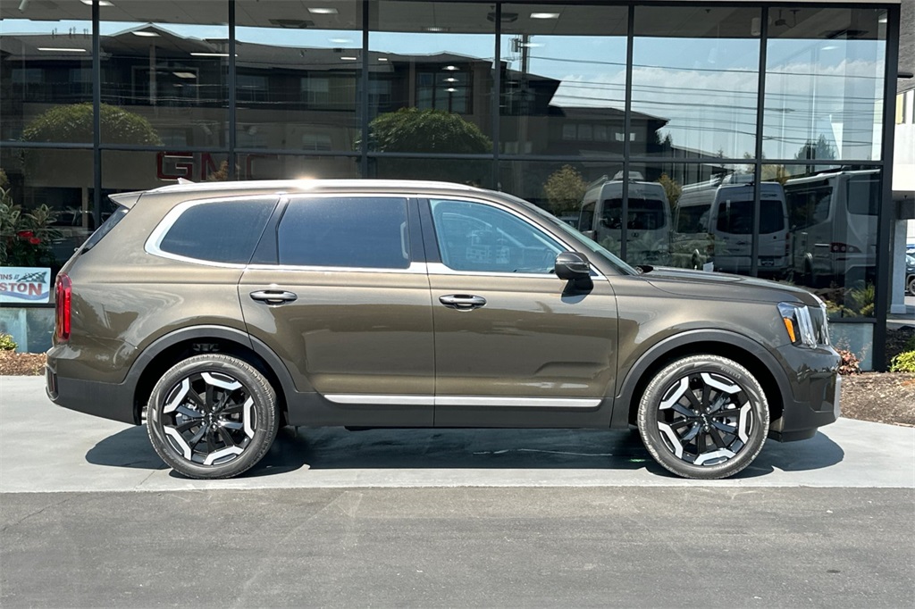 new 2025 Kia Telluride car, priced at $43,090
