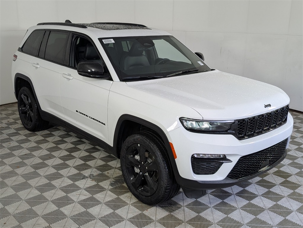 new 2025 Jeep Grand Cherokee car, priced at $36,601