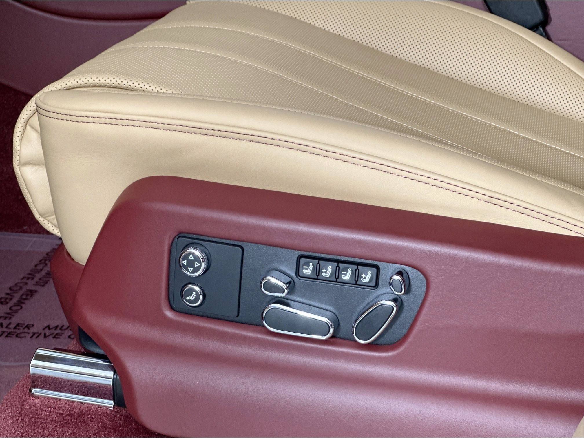 new 2025 Bentley Bentayga car