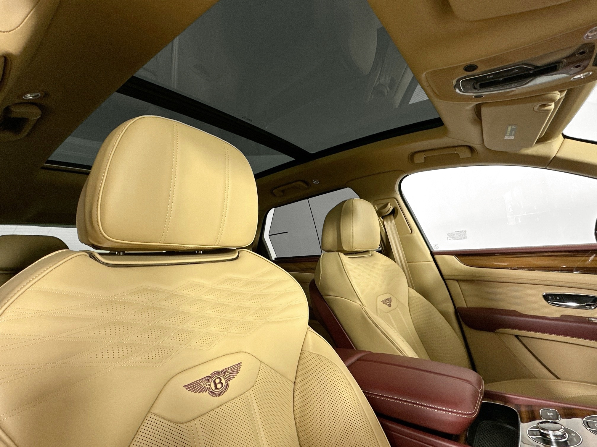 new 2025 Bentley Bentayga car