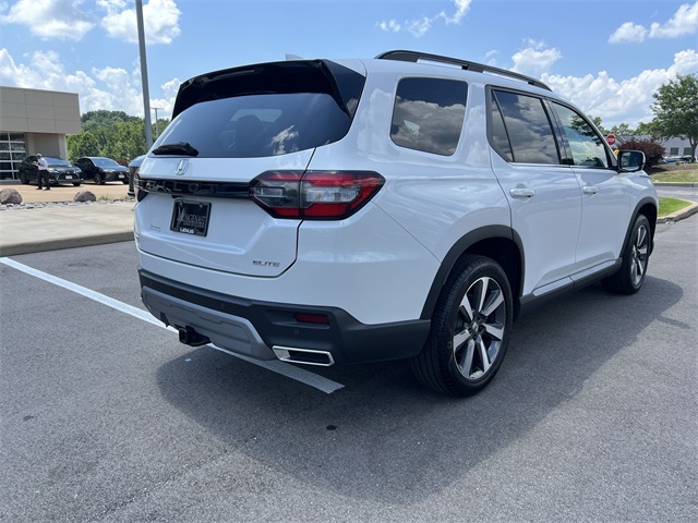 used 2024 Honda Pilot car, priced at $44,930