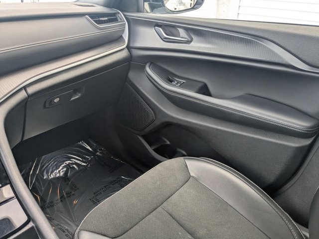 used 2024 Jeep Grand Cherokee car, priced at $30,563