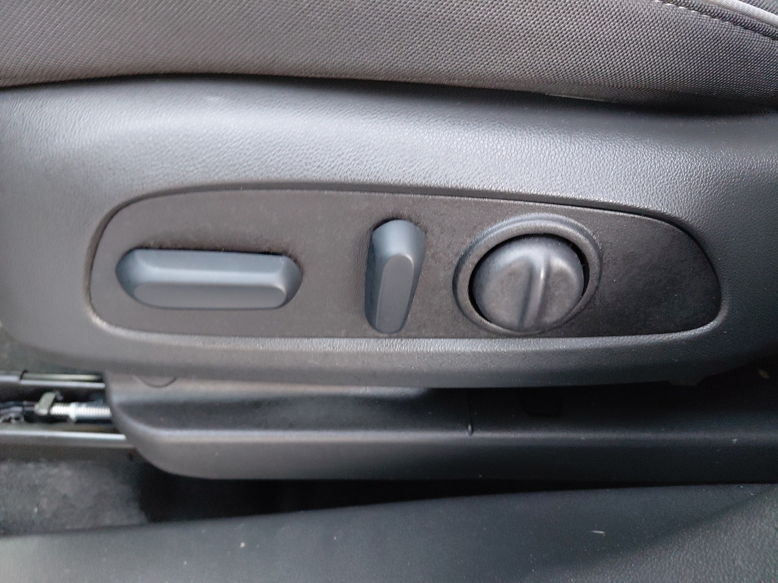 used 2025 Chevrolet TrailBlazer car, priced at $22,610