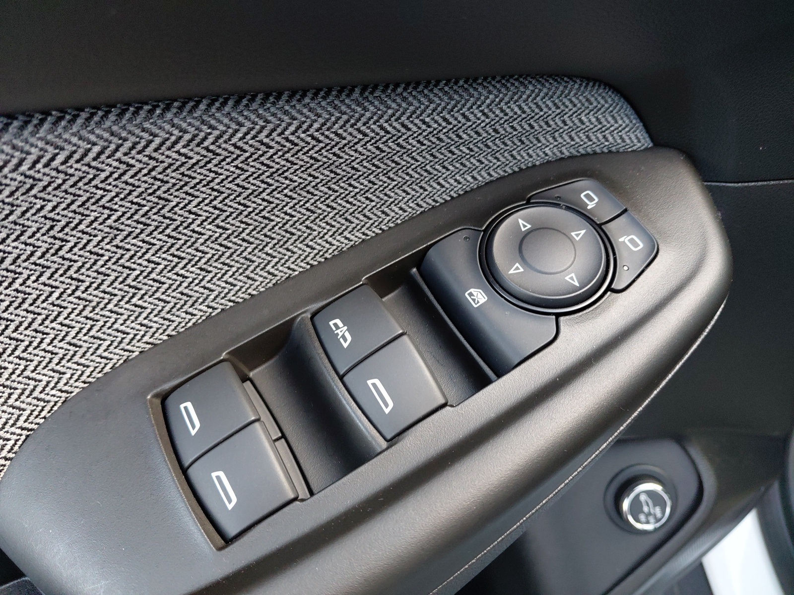 used 2025 Chevrolet TrailBlazer car, priced at $22,610