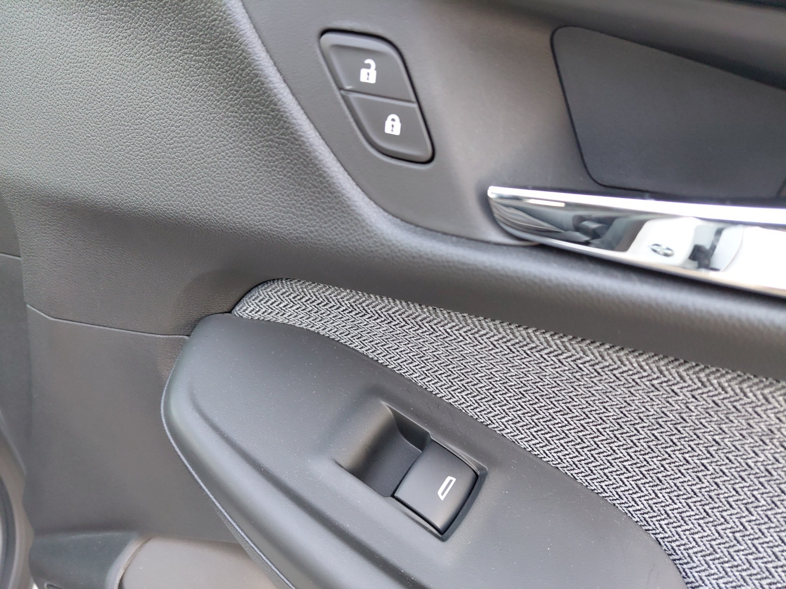 used 2025 Chevrolet TrailBlazer car, priced at $22,610