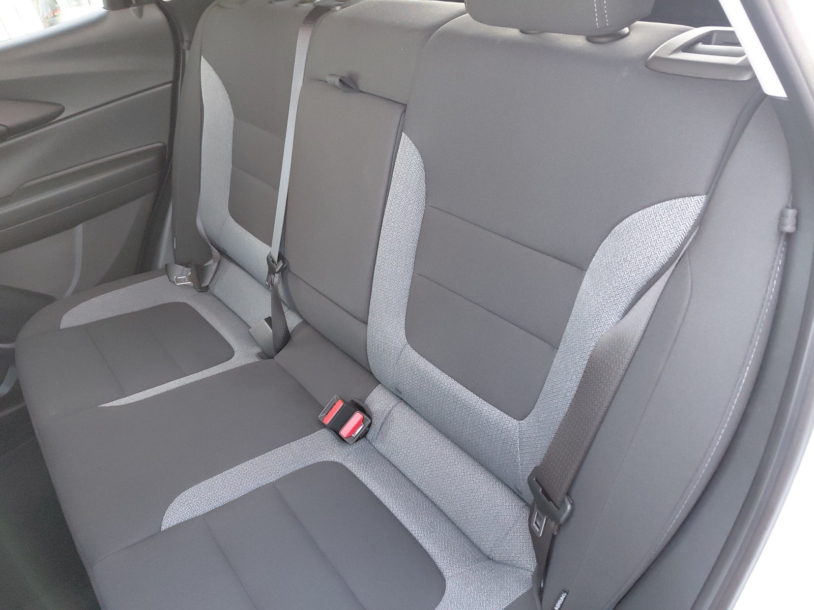 used 2025 Chevrolet TrailBlazer car, priced at $22,610