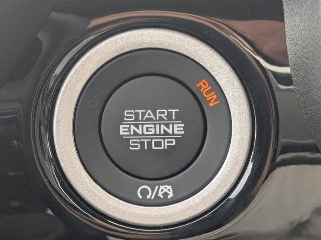 new 2025 Ram 1500 car, priced at $60,015