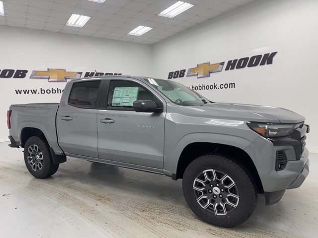 new 2025 Chevrolet Colorado car, priced at $43,000