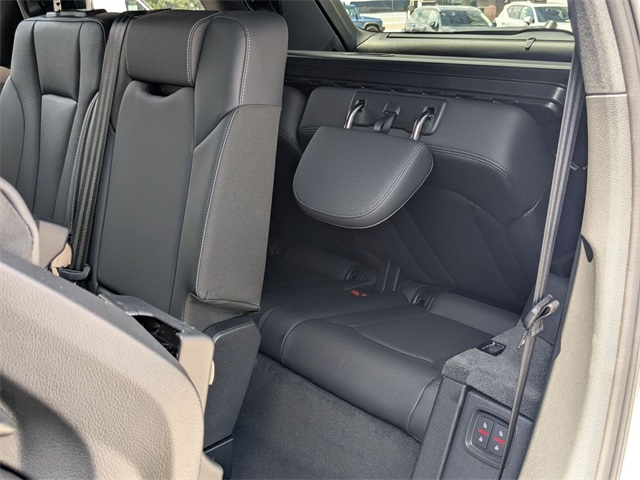 new 2025 Audi Q7 car, priced at $71,450