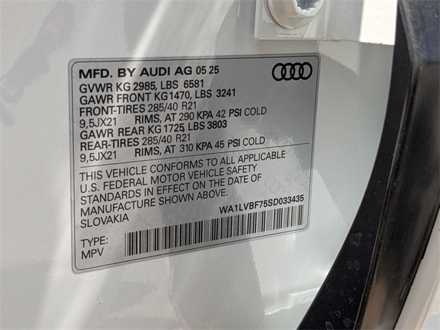 new 2025 Audi Q7 car, priced at $71,450