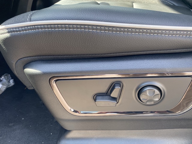 new 2025 Ram 1500 car, priced at $70,382