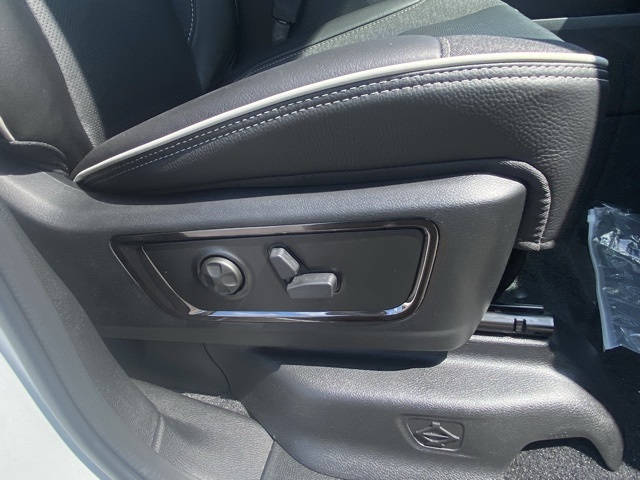 new 2025 Ram 1500 car, priced at $70,382