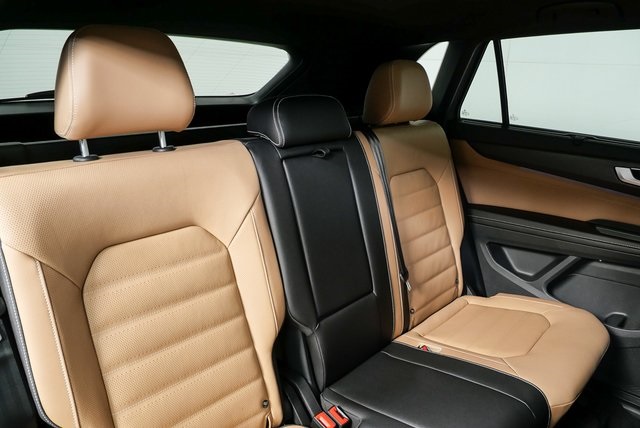 new 2026 Volkswagen Atlas Cross Sport car, priced at $54,567