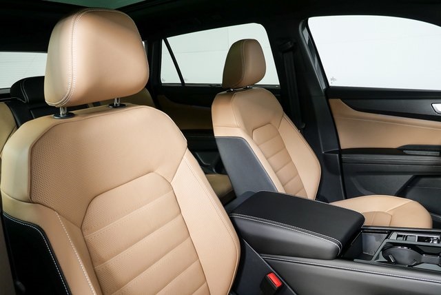 new 2026 Volkswagen Atlas Cross Sport car, priced at $54,567