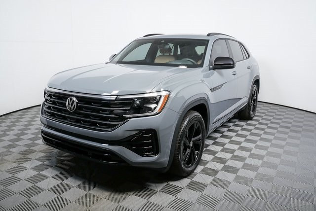 new 2026 Volkswagen Atlas Cross Sport car, priced at $54,567