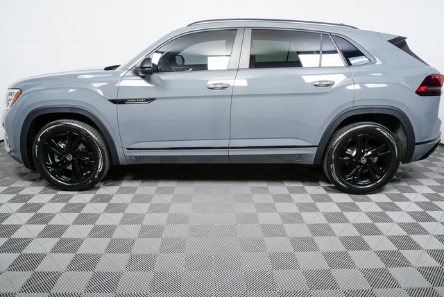 new 2026 Volkswagen Atlas Cross Sport car, priced at $54,567