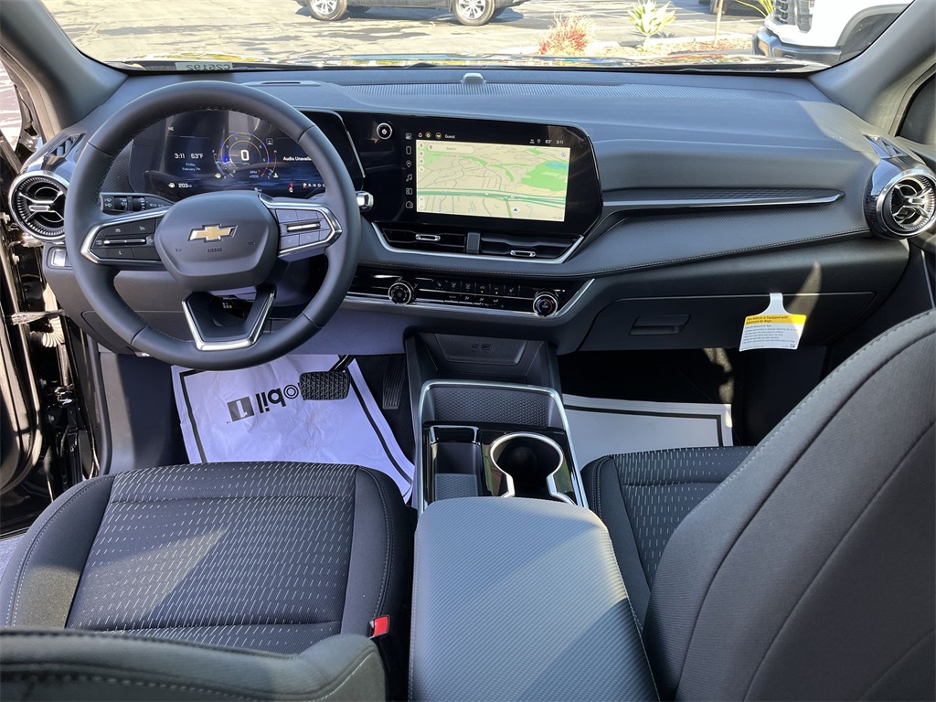 used 2025 Chevrolet Equinox car, priced at $28,450