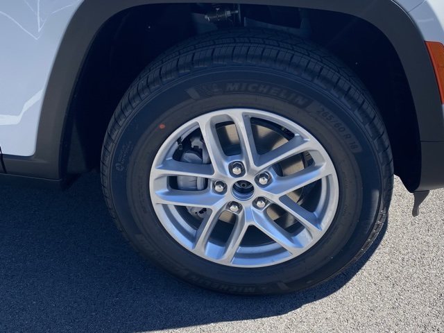 new 2025 Jeep Grand Cherokee car, priced at $34,343
