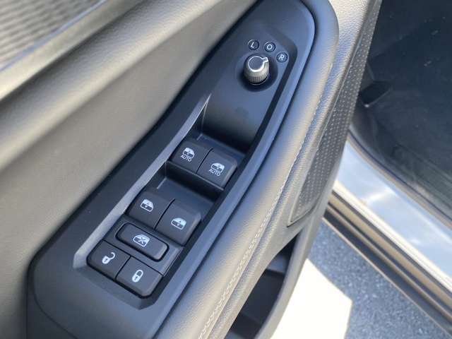 new 2025 Jeep Grand Cherokee car, priced at $34,343