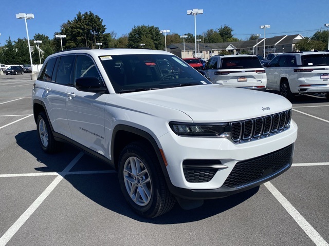 new 2025 Jeep Grand Cherokee car, priced at $34,343