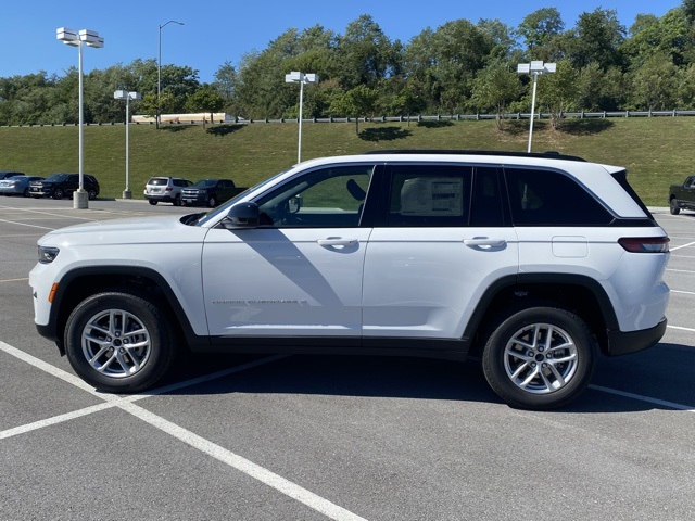 new 2025 Jeep Grand Cherokee car, priced at $34,343