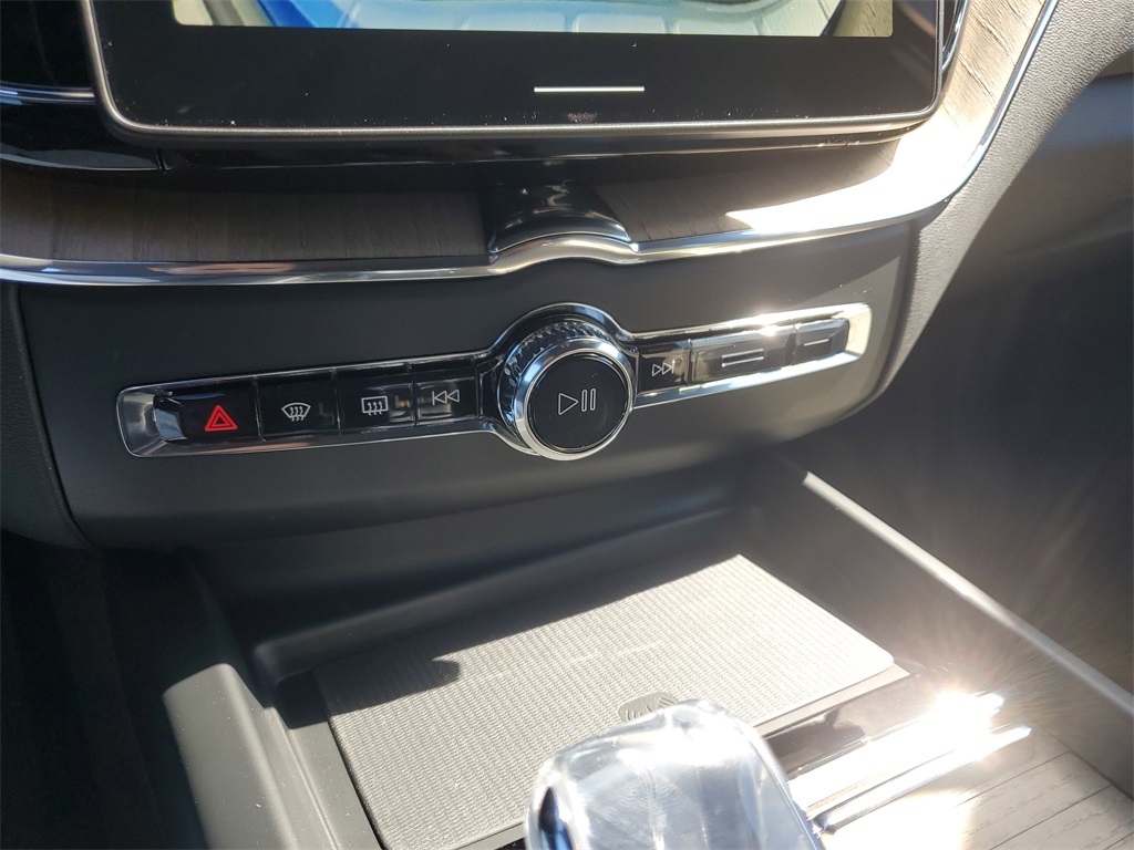 new 2026 Volvo XC60 car, priced at $54,985