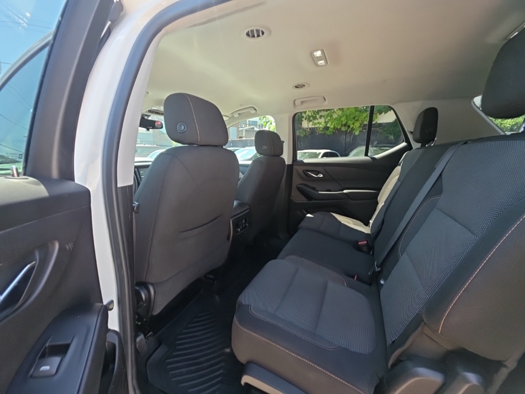 used 2018 Chevrolet Traverse car, priced at $15,895