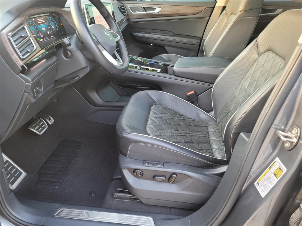 used 2024 Volkswagen Atlas car, priced at $39,890