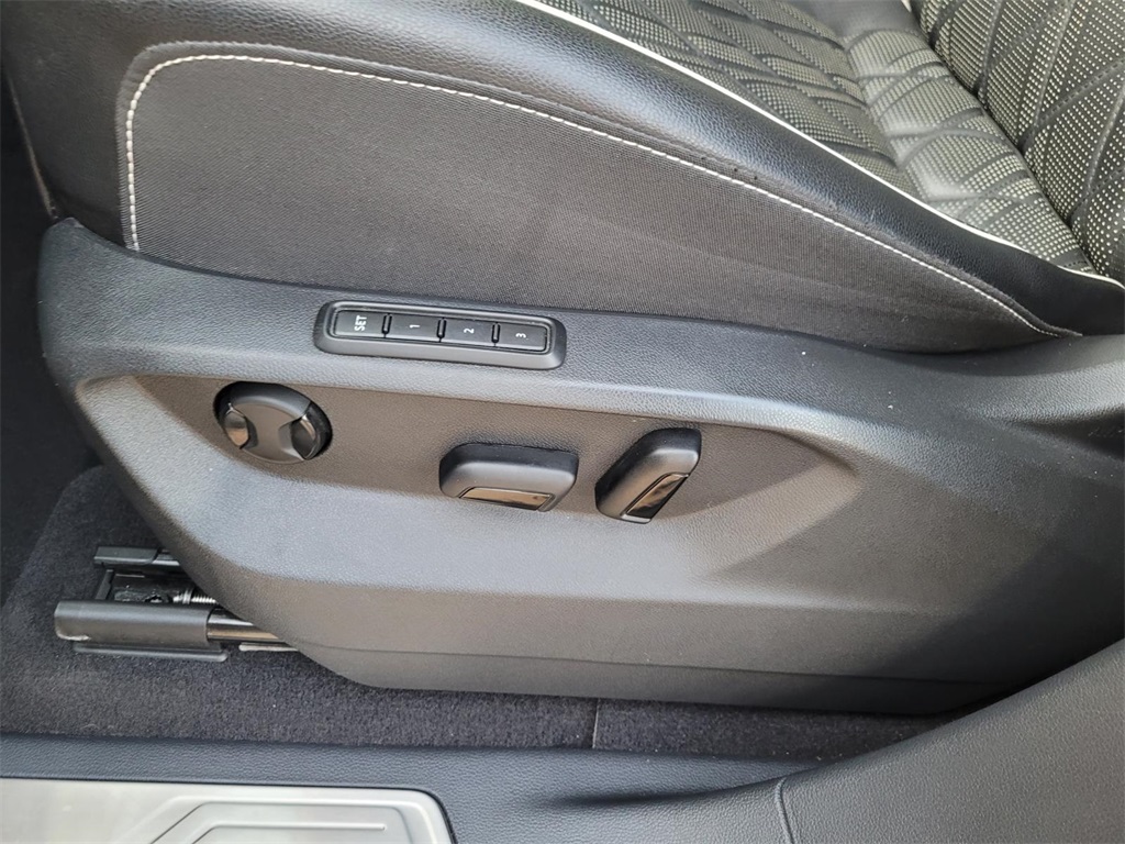 used 2024 Volkswagen Atlas car, priced at $39,890