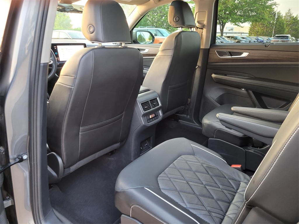 used 2024 Volkswagen Atlas car, priced at $39,890