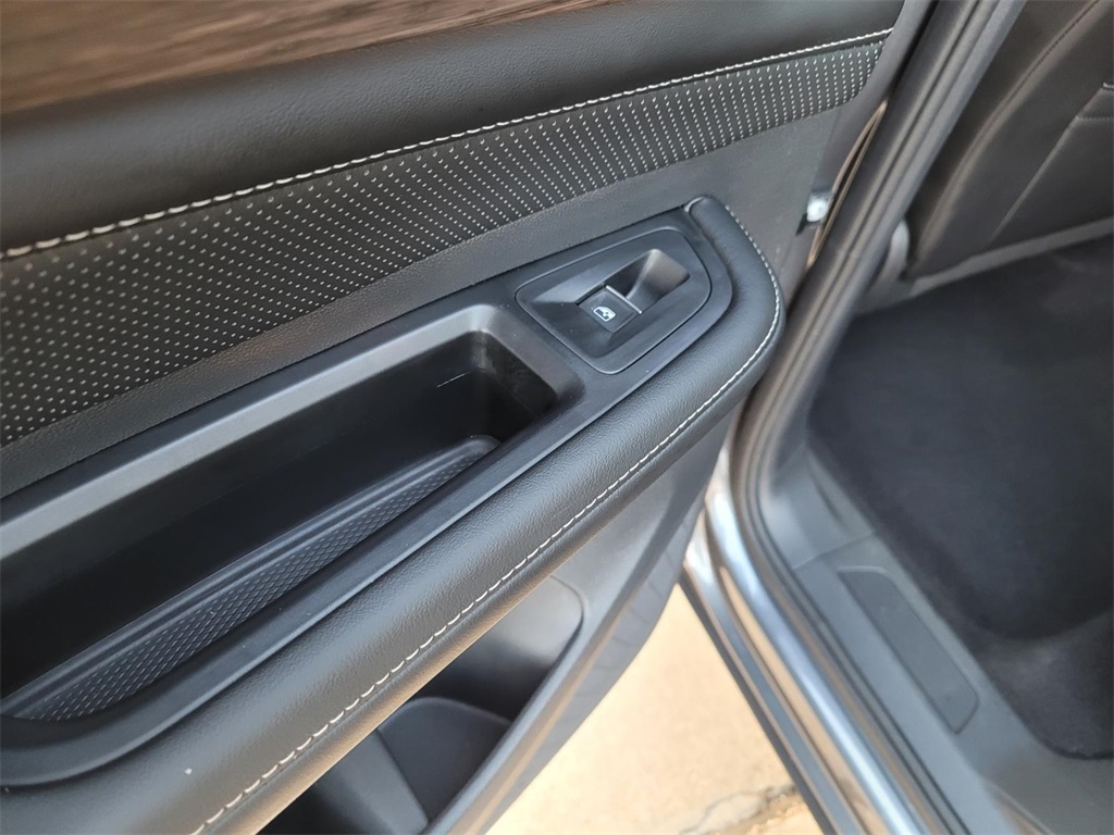used 2024 Volkswagen Atlas car, priced at $39,890