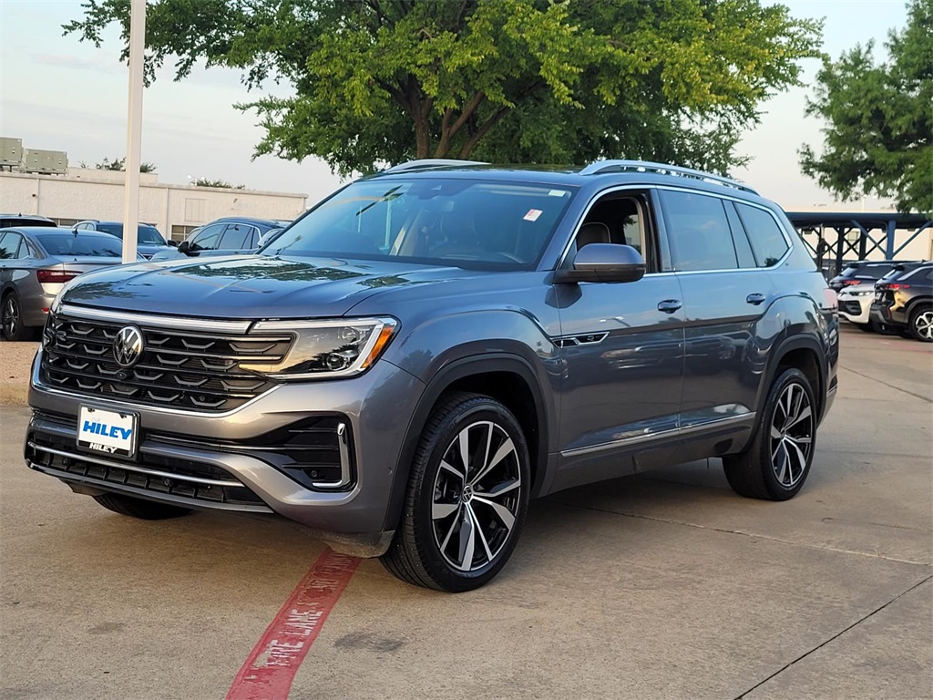 used 2024 Volkswagen Atlas car, priced at $39,890