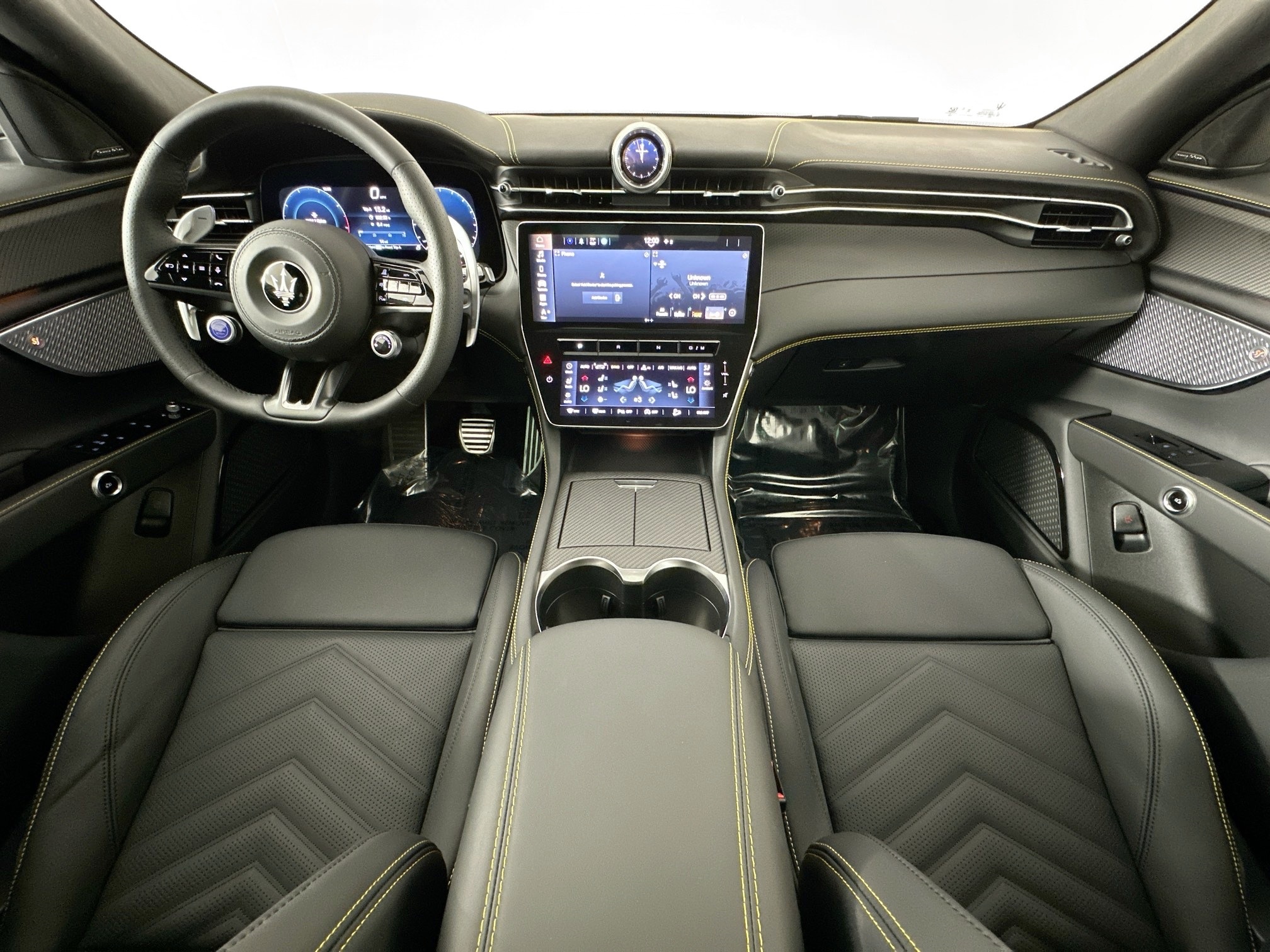 new 2025 Maserati Grecale car, priced at $96,955
