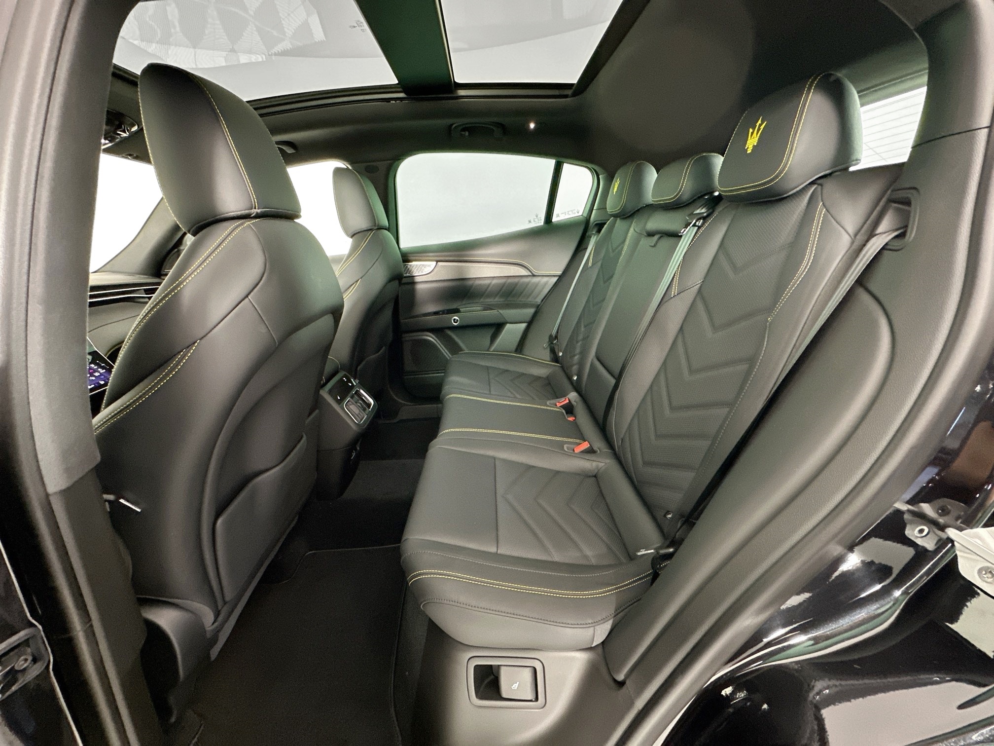 new 2025 Maserati Grecale car, priced at $96,955