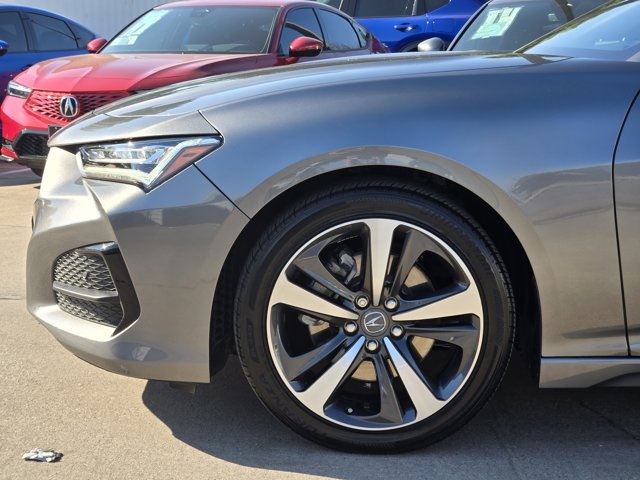 used 2025 Acura TLX car, priced at $40,900