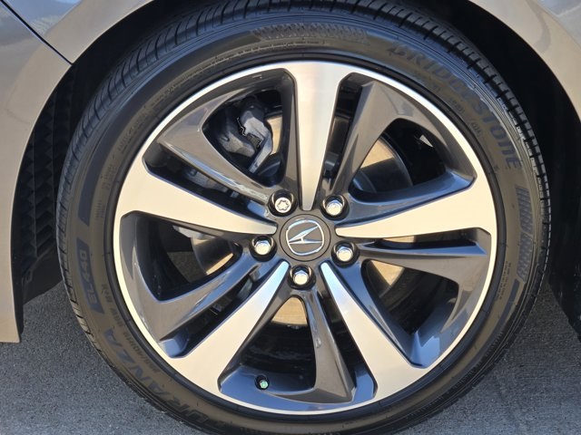 used 2025 Acura TLX car, priced at $40,900