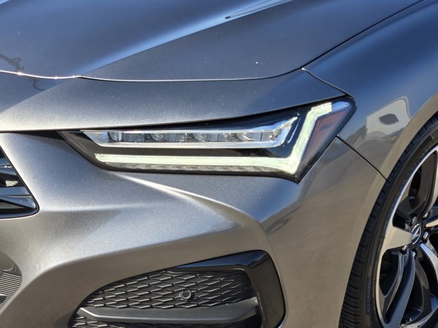 used 2025 Acura TLX car, priced at $40,900
