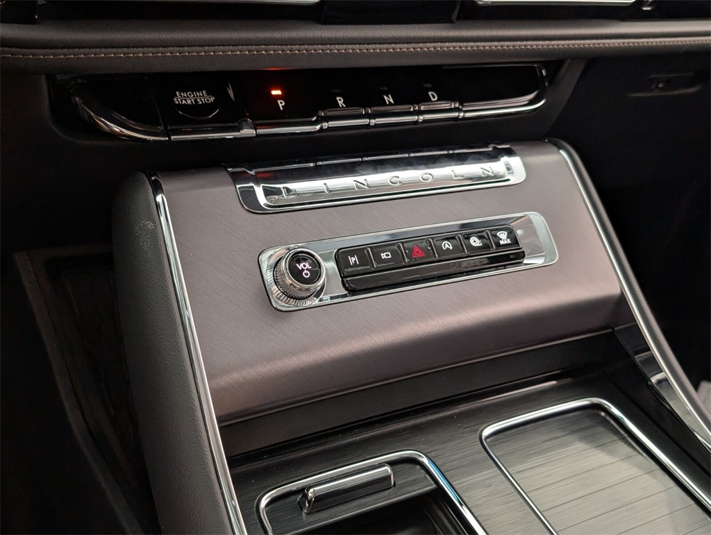 new 2025 Lincoln Aviator car, priced at $58,742