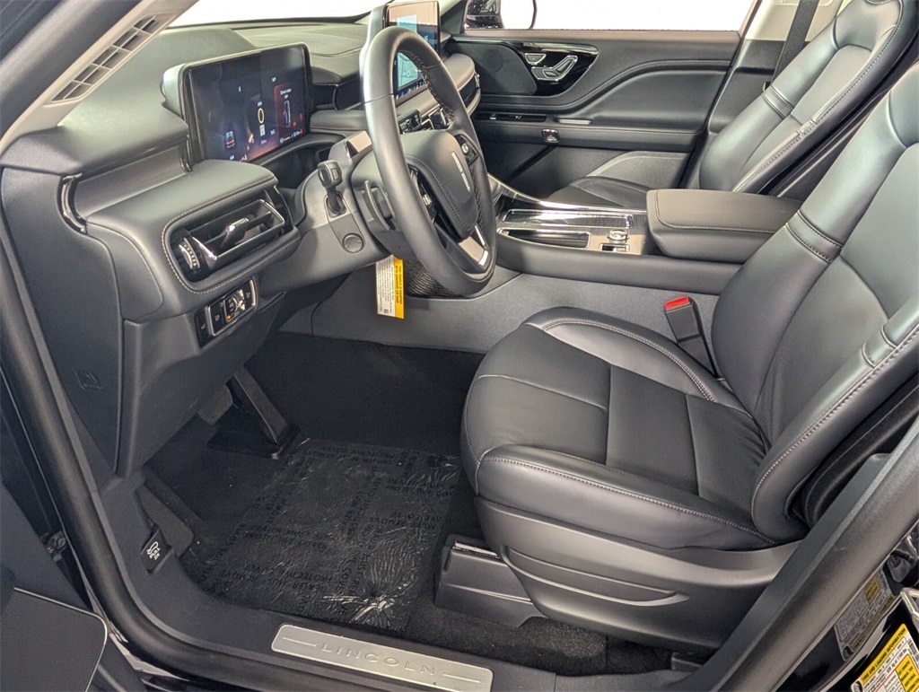 new 2025 Lincoln Aviator car, priced at $58,742