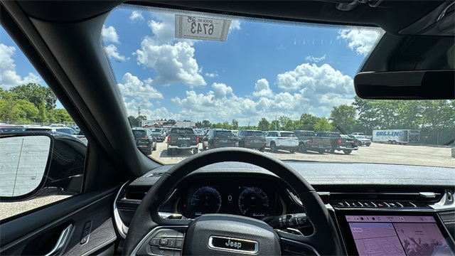 new 2025 Jeep Grand Cherokee car, priced at $48,340