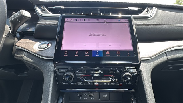 new 2025 Jeep Grand Cherokee car, priced at $48,340