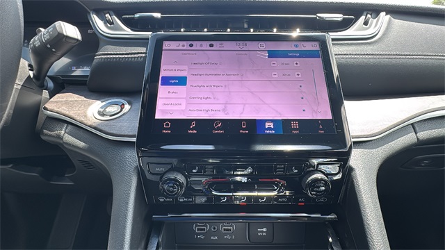 new 2025 Jeep Grand Cherokee car, priced at $48,340