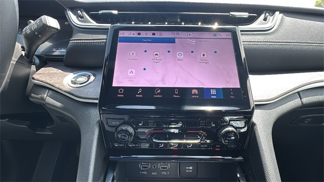 new 2025 Jeep Grand Cherokee car, priced at $48,340