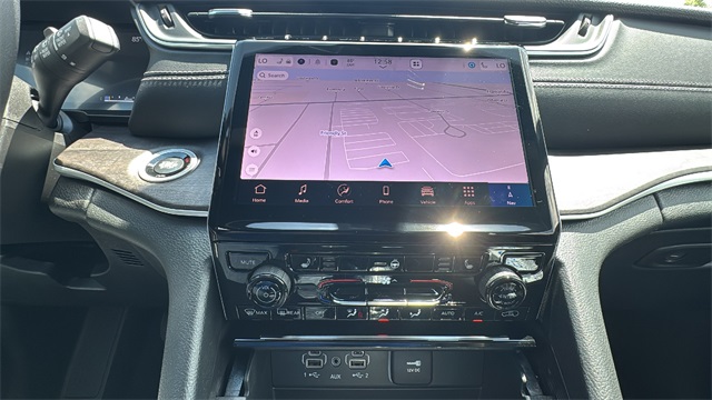 new 2025 Jeep Grand Cherokee car, priced at $48,340