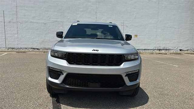 new 2025 Jeep Grand Cherokee car, priced at $48,340